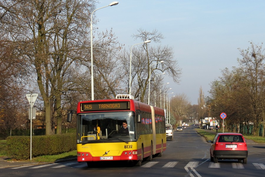 Volvo 7700A #8132
