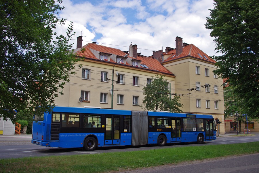 Den Oudsten B93 #423