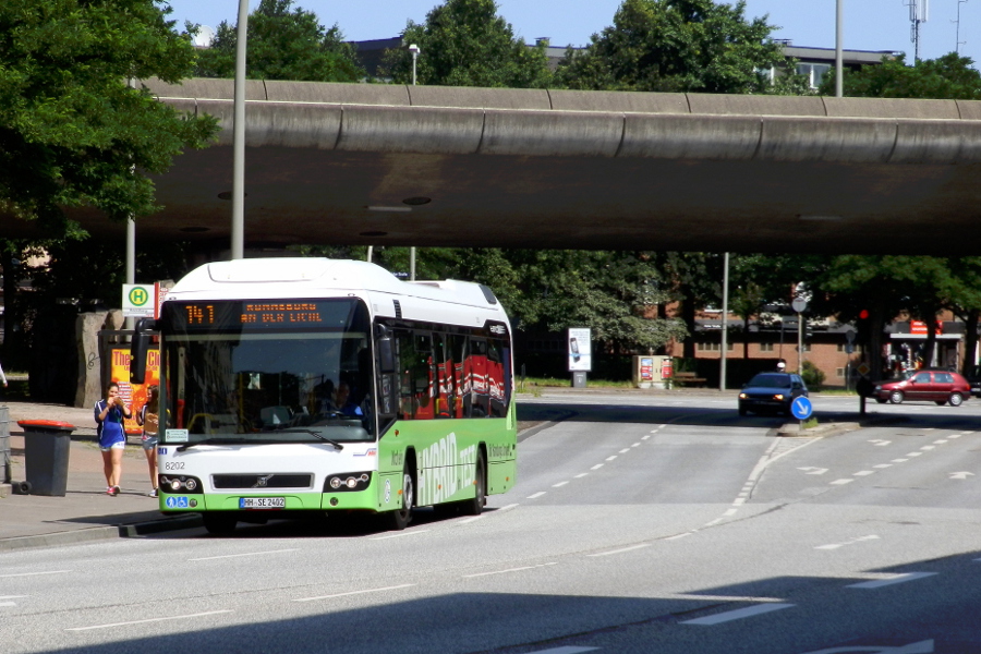 Volvo 7700 Hybrid #8202