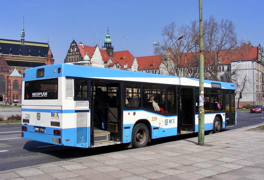 Neoplan N4016 #220
